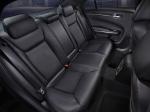 Chrysler 300C 2011 года